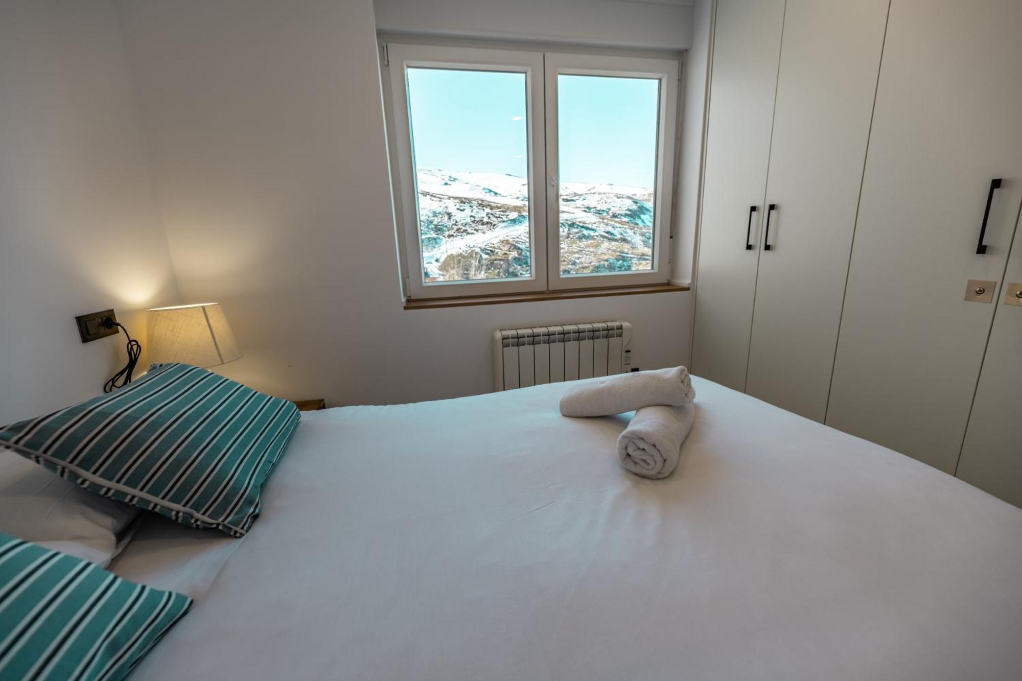 Luxury Refurnished Apartment With Private Parking Close To Ski Slopes シエラネバダ エクステリア 写真