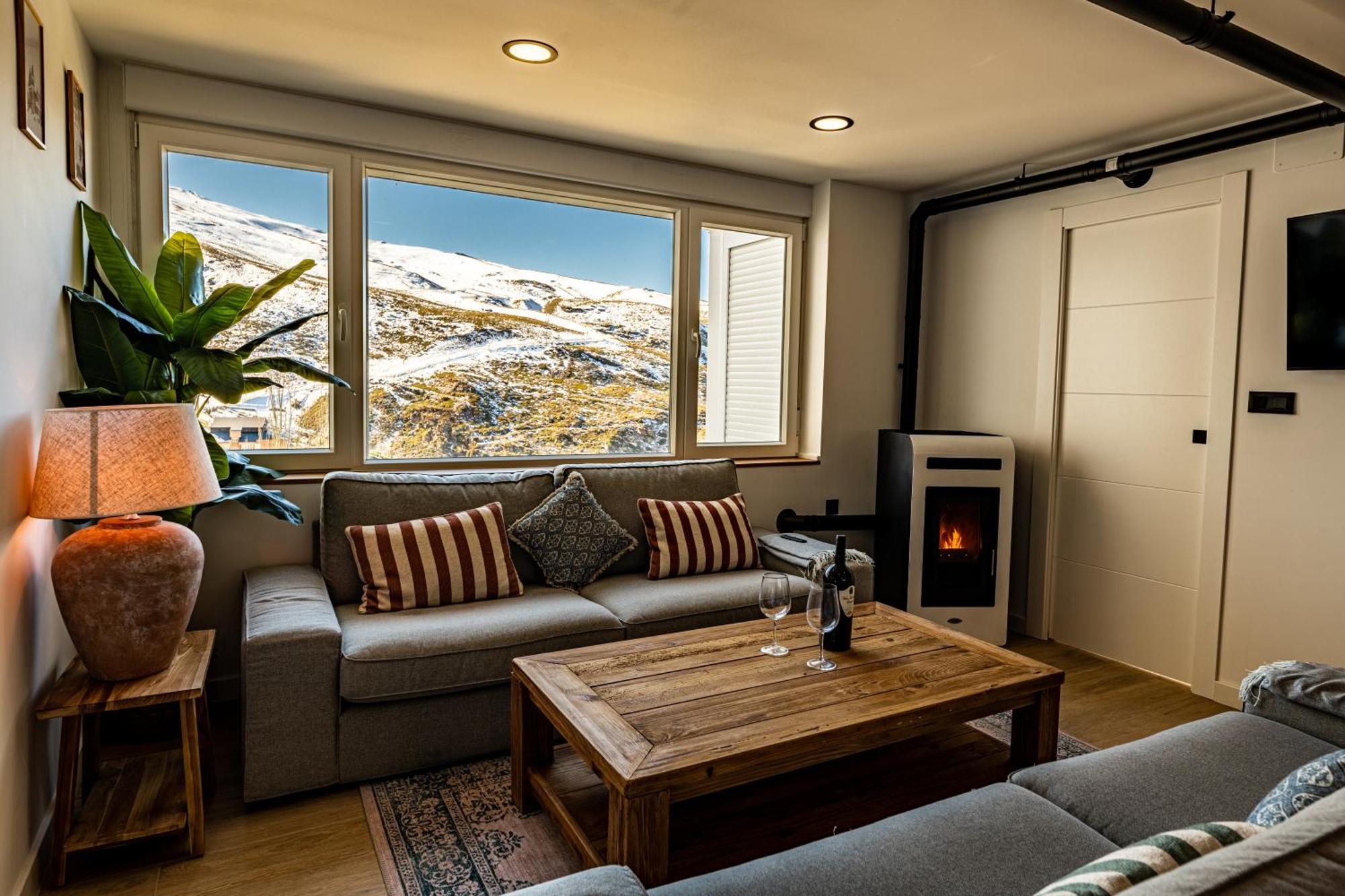 Luxury Refurnished Apartment With Private Parking Close To Ski Slopes シエラネバダ エクステリア 写真